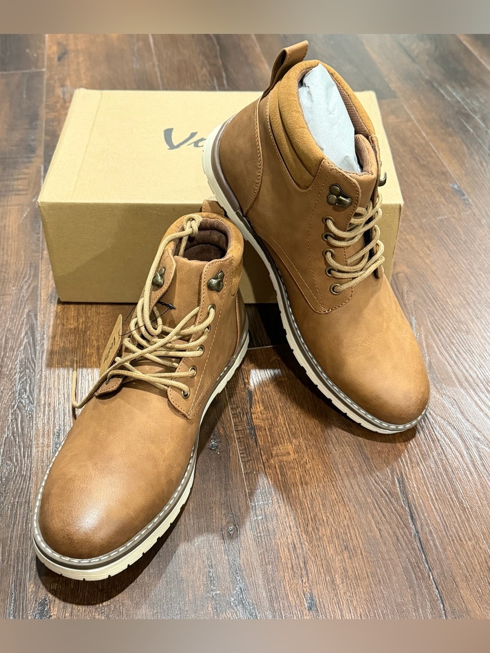 NWT Vostey Men's Hiking Boots Motorcycle Casual Chukka Boots size 9.5